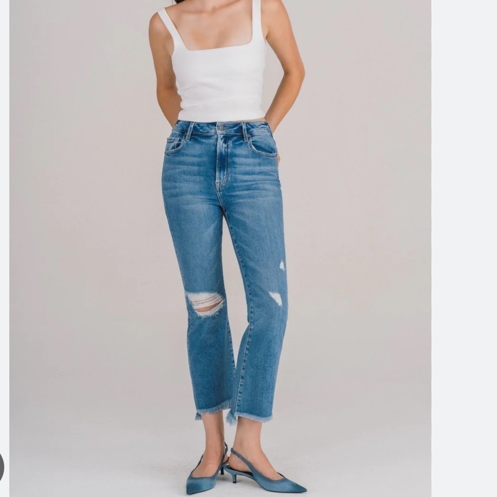 Hidden Jeans cropped flare high rise jeans distressed size 31